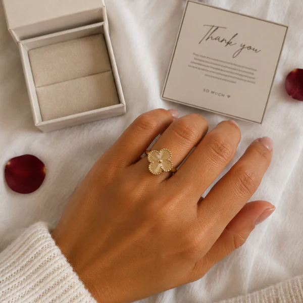 CLOVER | Gold Ring - Image 3