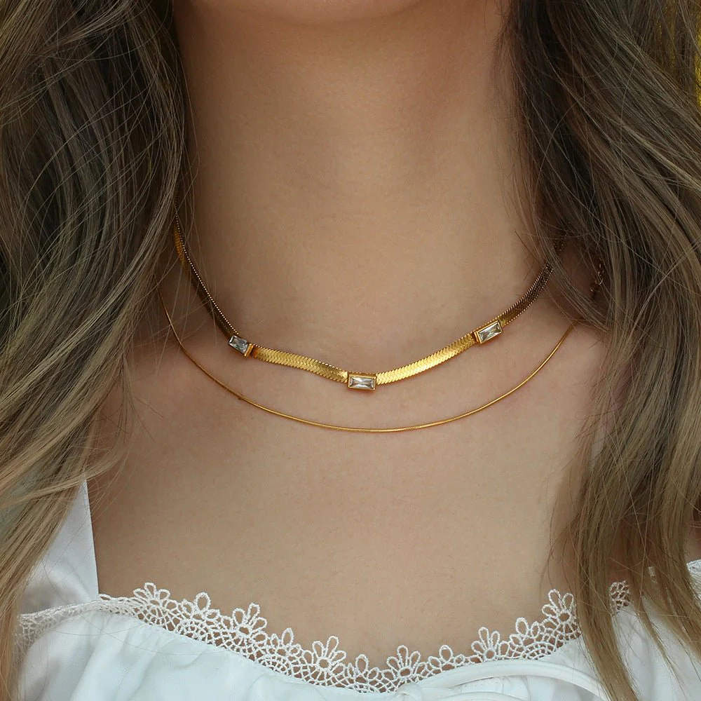 Eve Herringbone Gold Necklace - Image 2