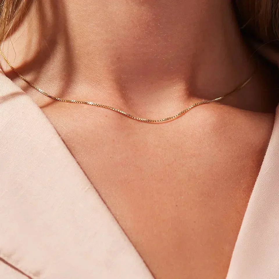 Geordyn Gold Chain Necklace - Image 4