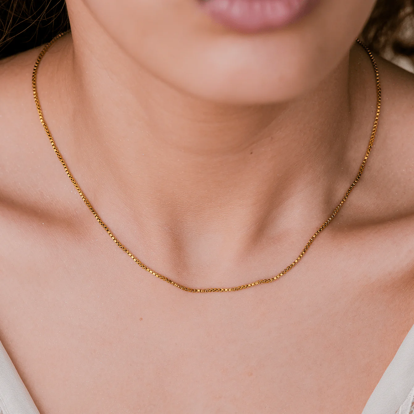 Geordyn Gold Chain Necklace - Image 5