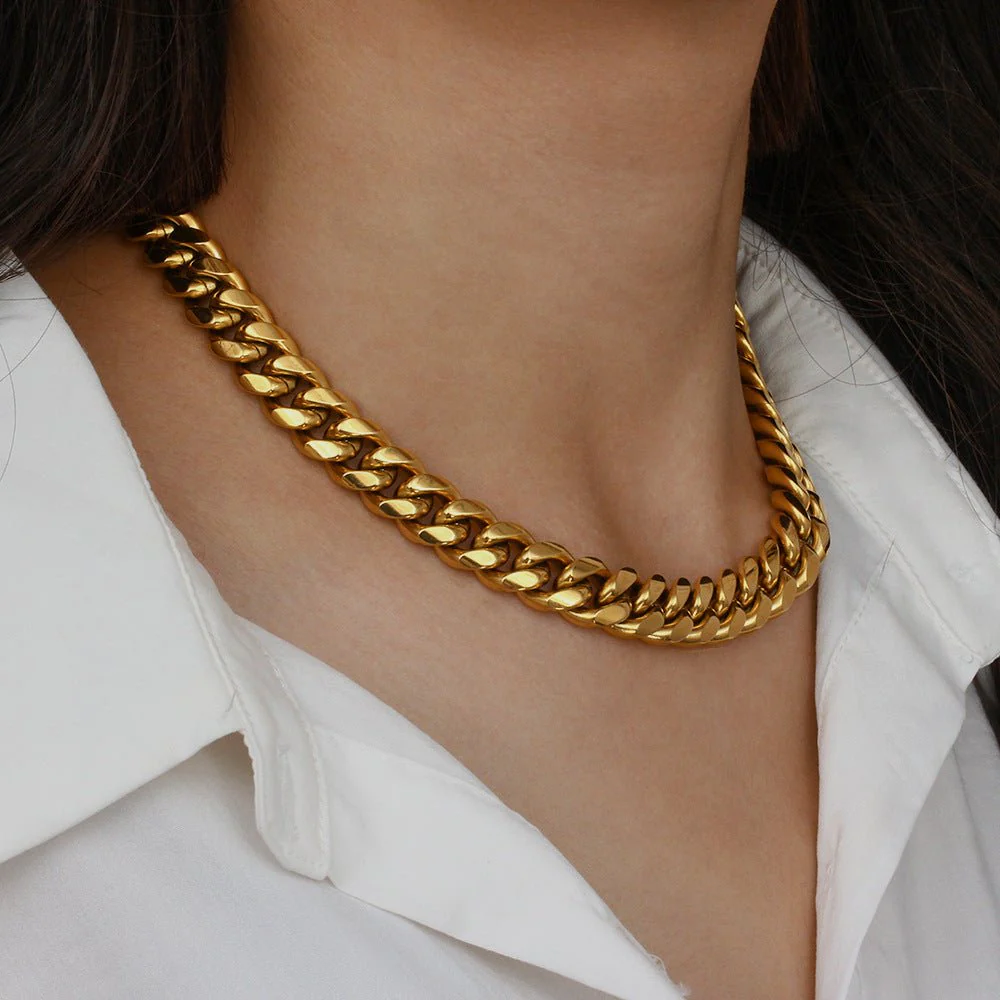 Gianna Chunky Chain Necklace - Image 3
