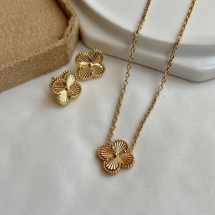 CLOVER | GOLD EARRINGS - Image 4