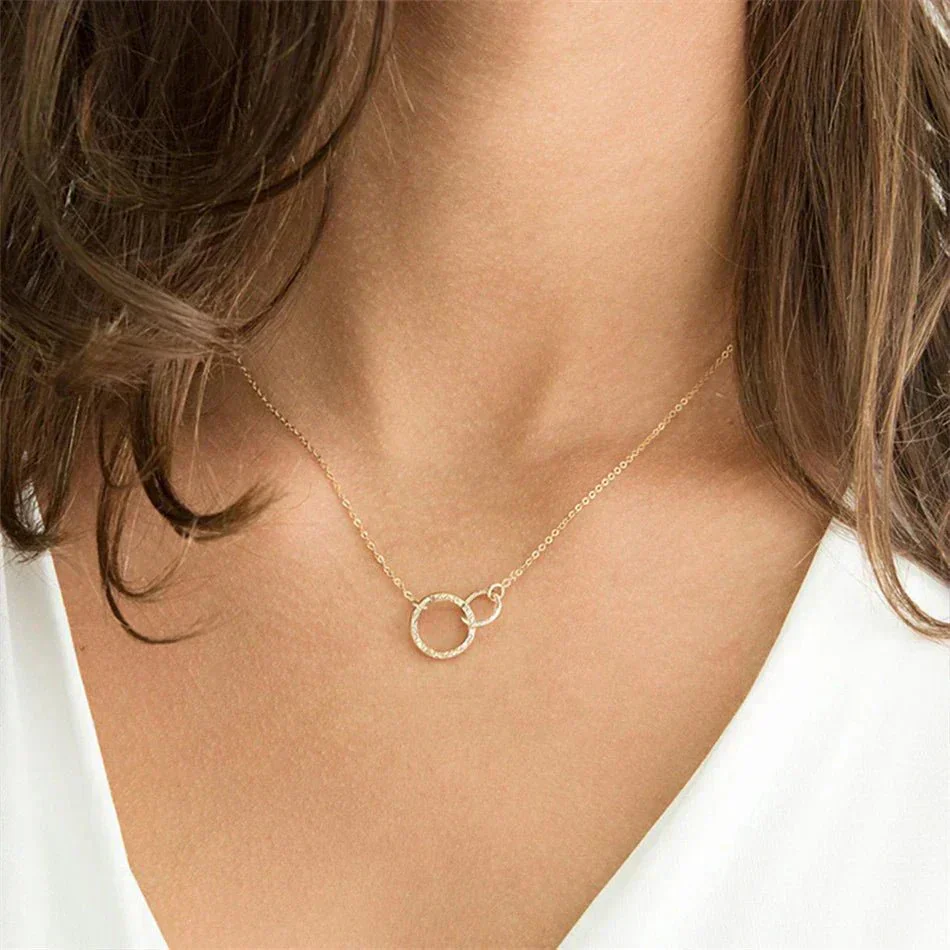 Isabelle Gold Hoop Necklace - Image 2