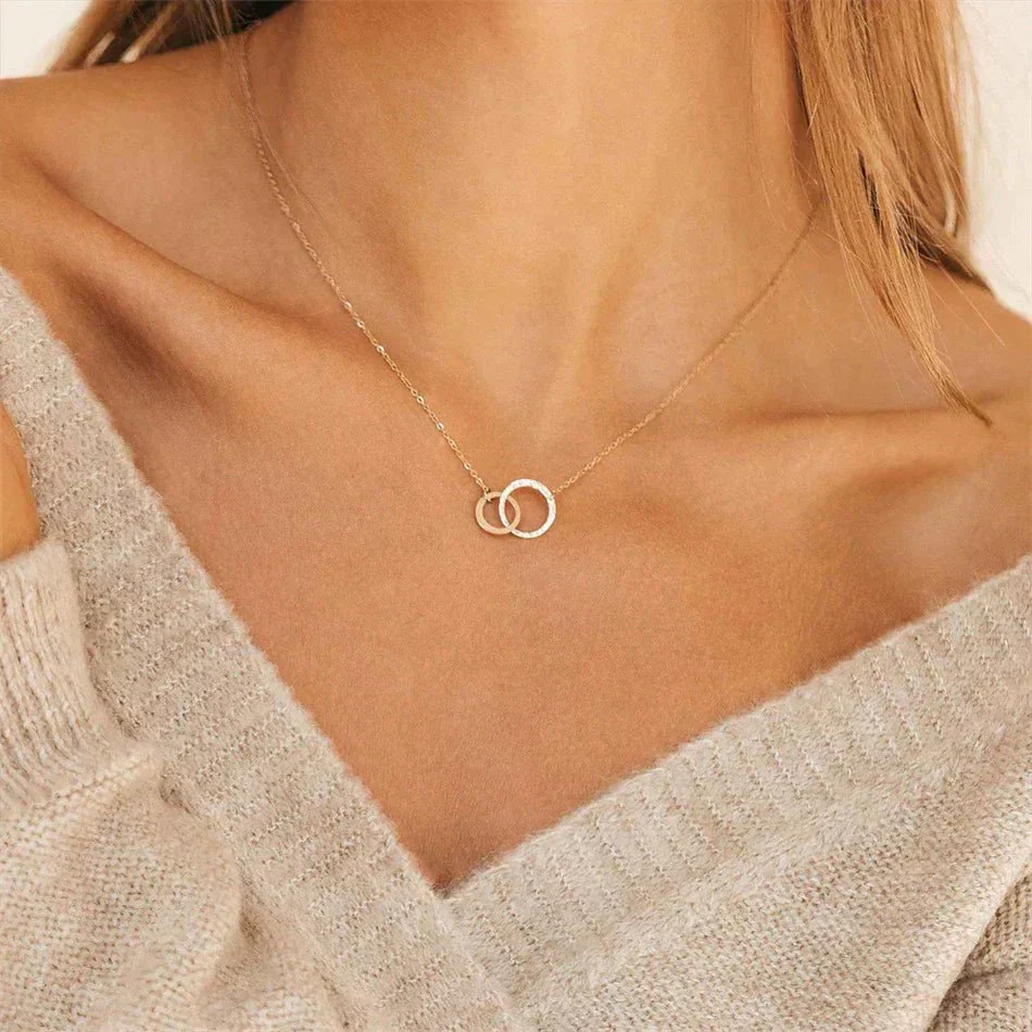 Isabelle Gold Hoop Necklace - Image 4