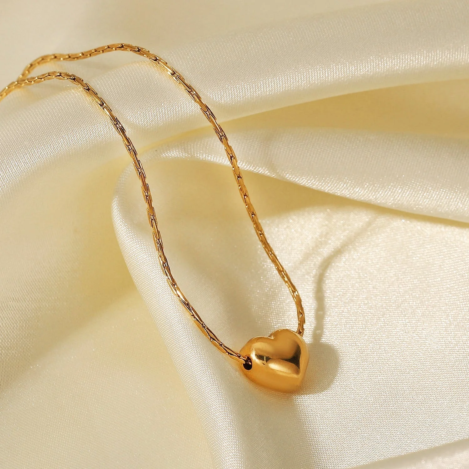 Jessica Gold Necklace - Image 7