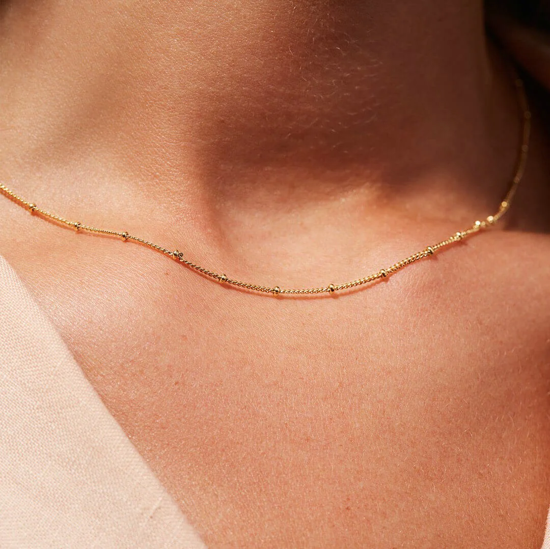 Julia Gold Chain Necklace - Image 4
