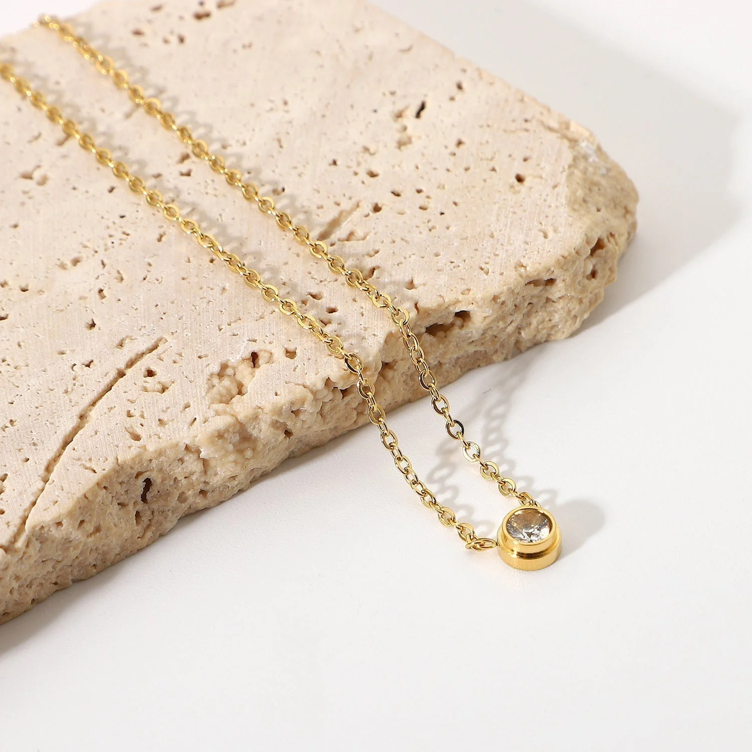 Kira Gold Necklace - Image 3