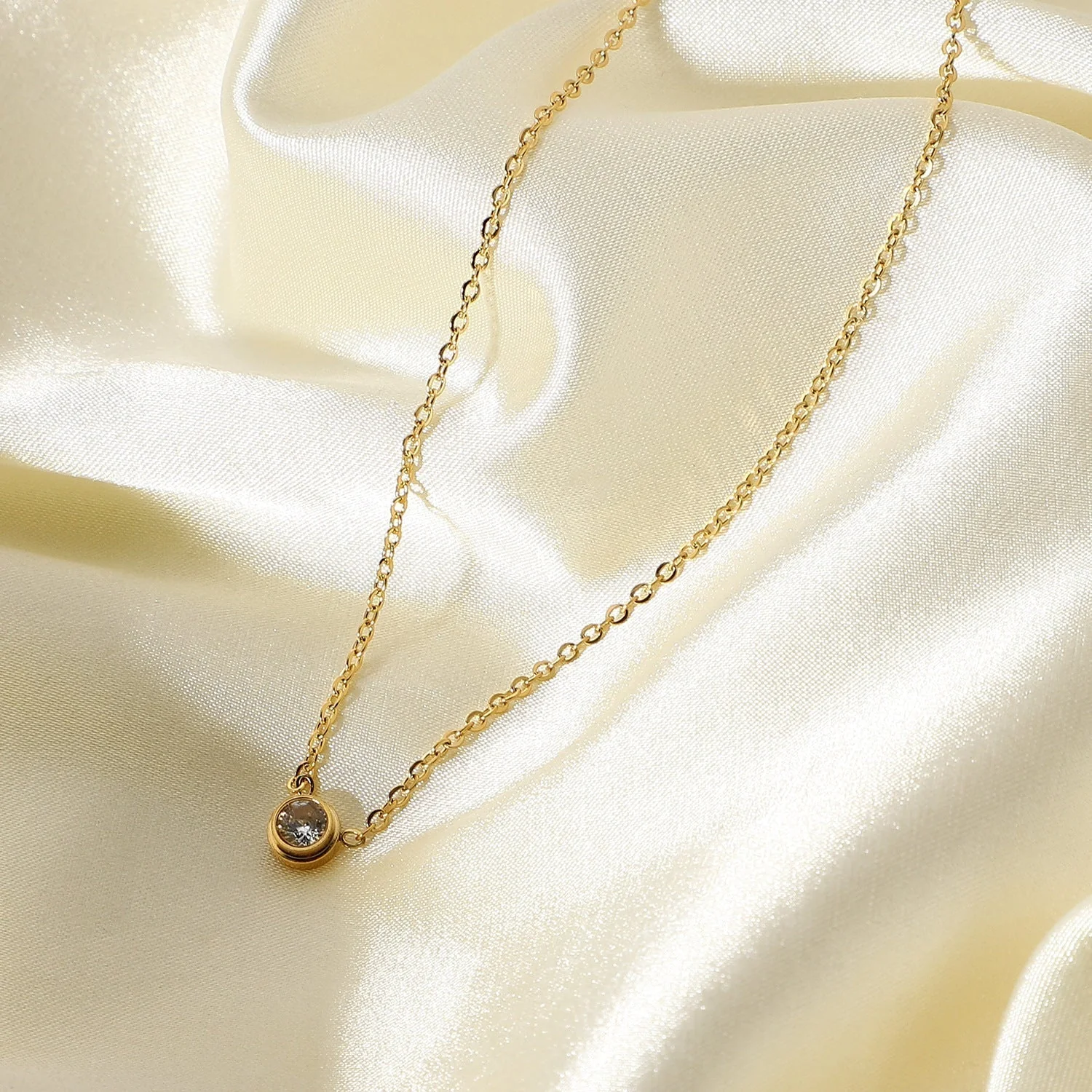 Kira Gold Necklace - Image 6