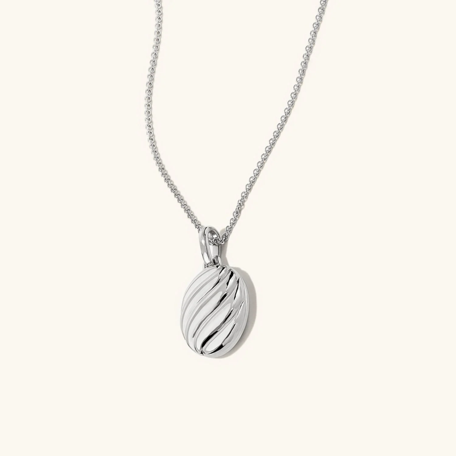 Linda Gold Croissant Necklace - Image 3