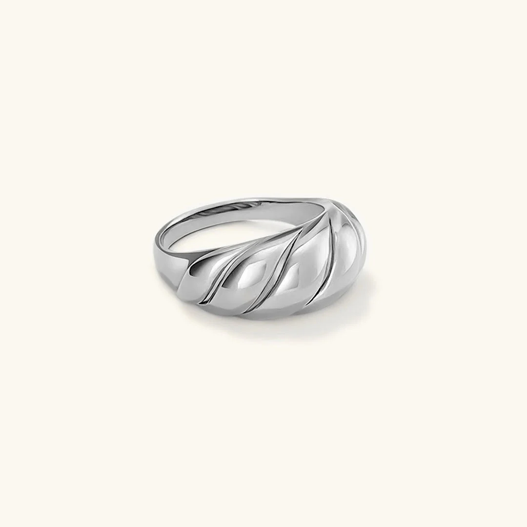 Lorelei Gold Croissant Ring - Image 4