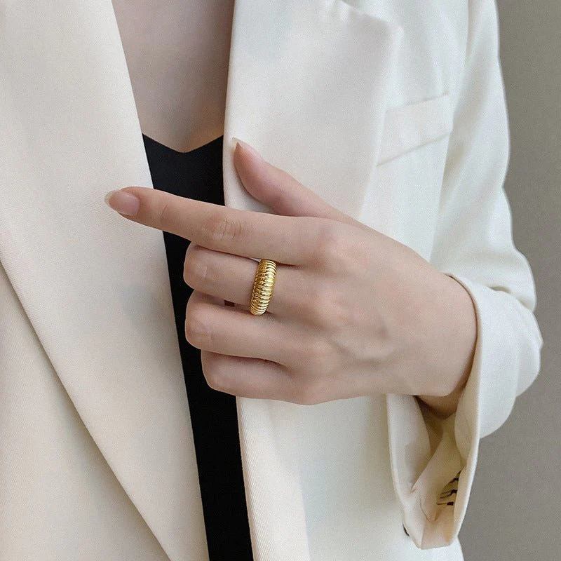 Luden Gold Ring - Image 2