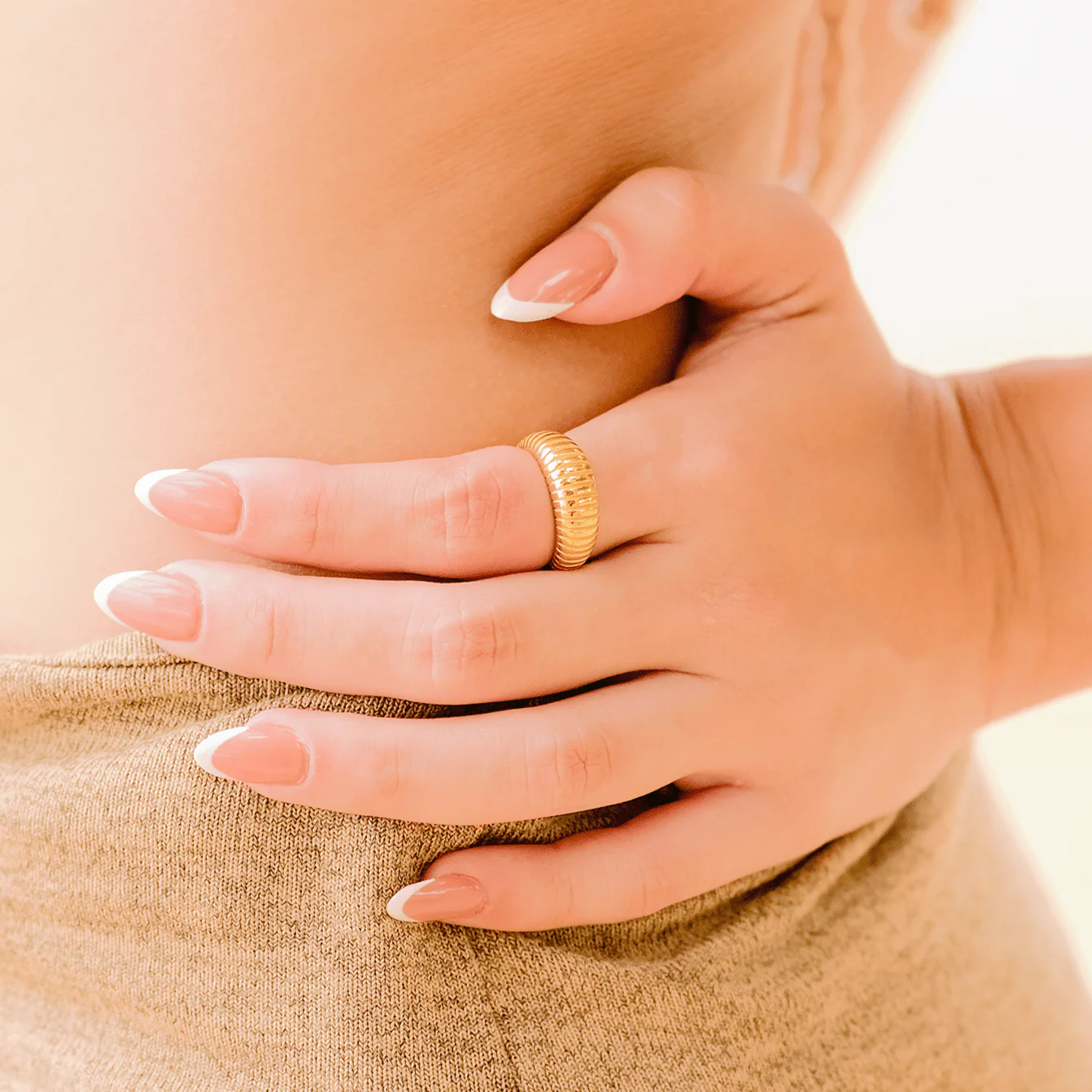 Luden Gold Ring - Image 3
