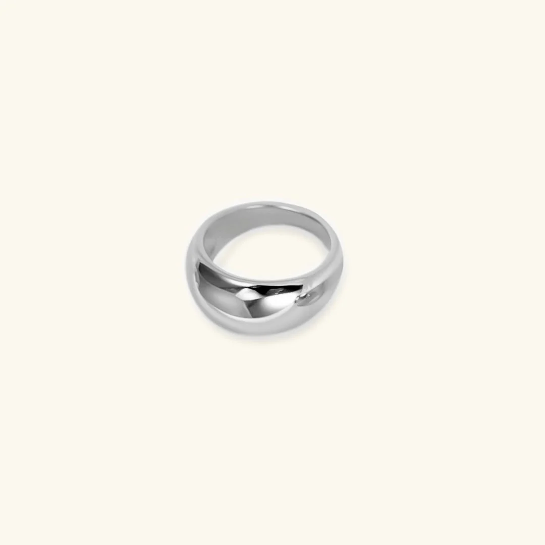 Lyra Gold Ring - Image 4