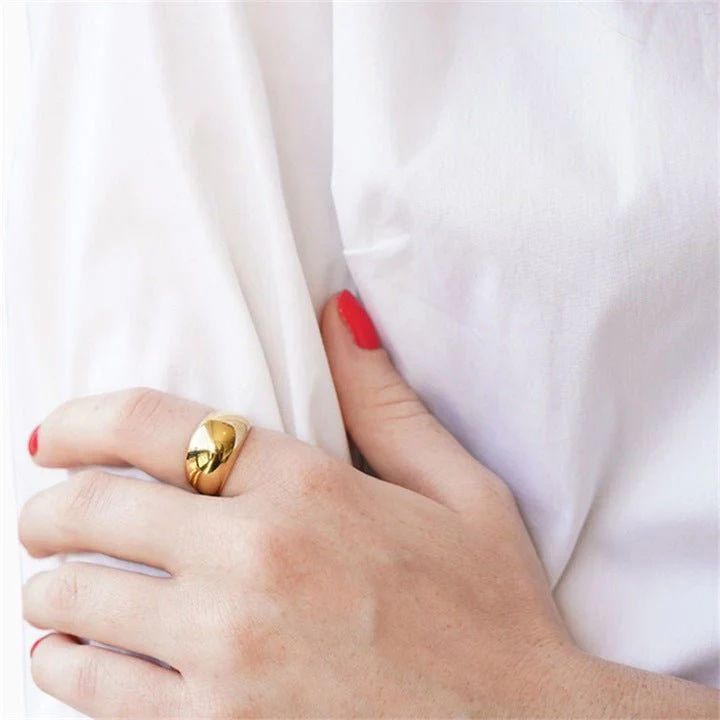 Lyra Gold Ring - Image 6