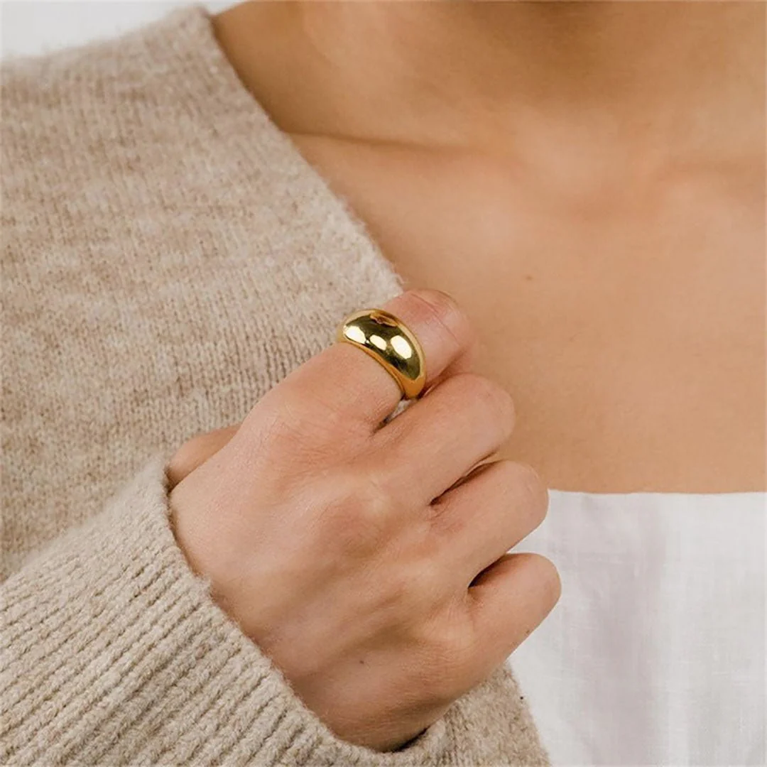 Lyra Gold Ring - Image 7