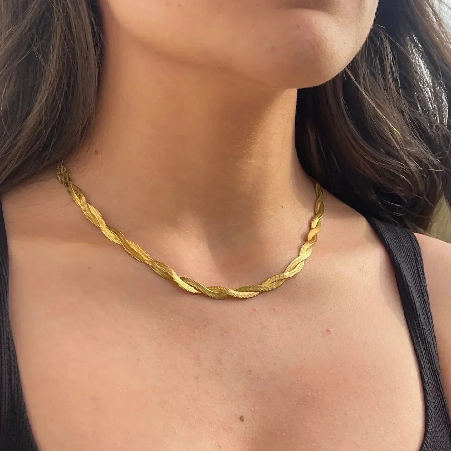 Lysa Twisted Chain Necklace - Image 2