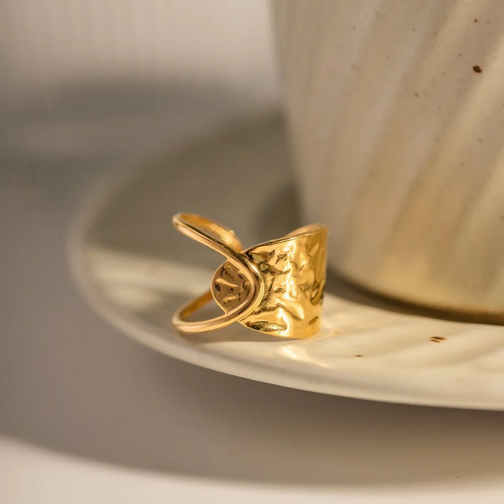 Mabel Gold Ring - Image 6