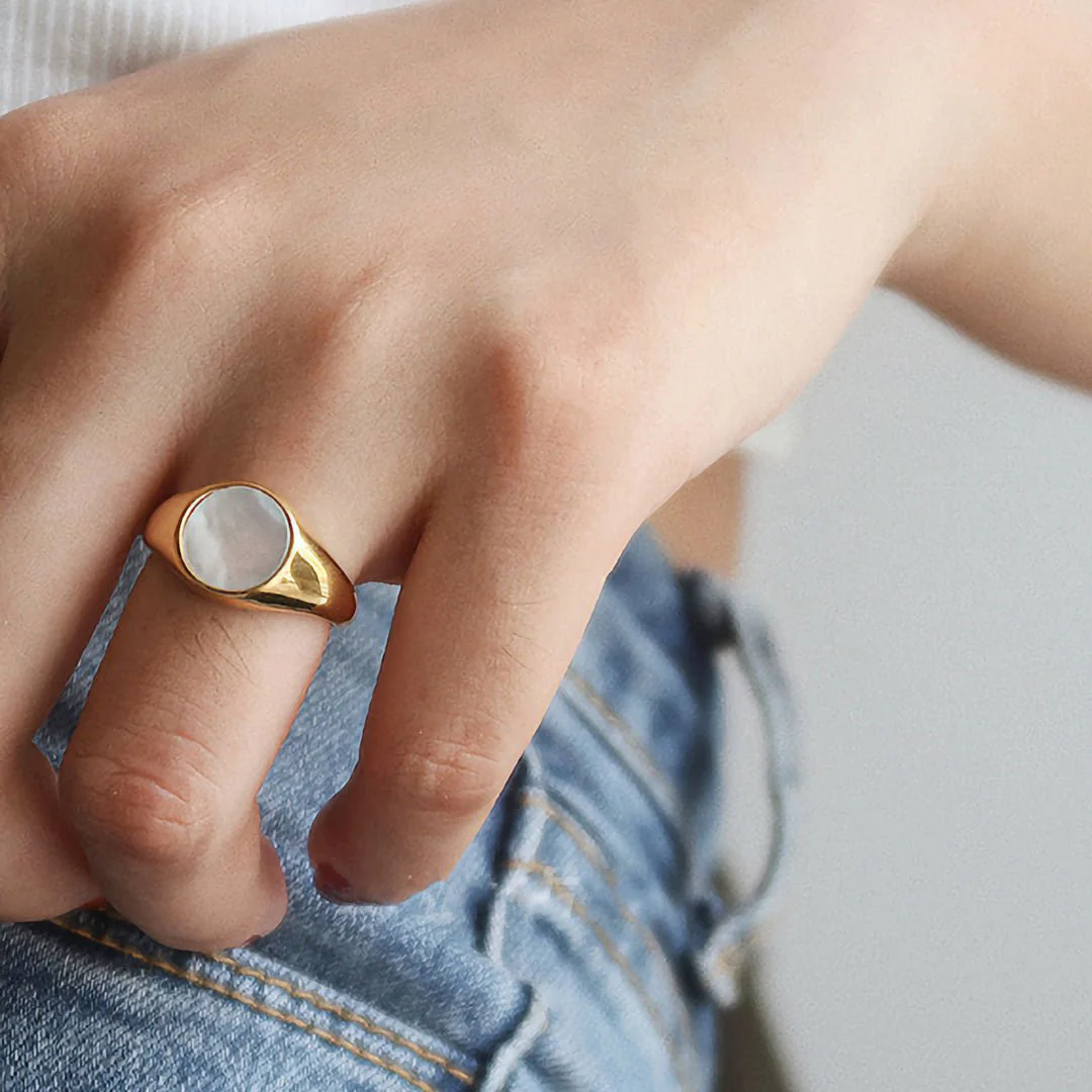 Mother Of Pearl Gold Ring - Image 2