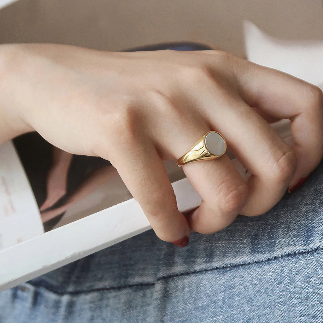Mother Of Pearl Gold Ring - Image 3
