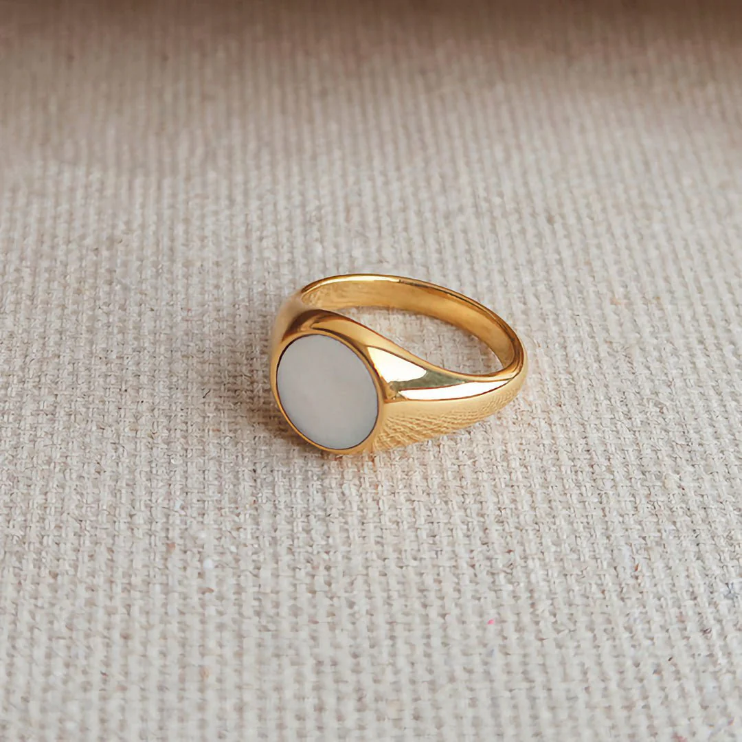 Mother Of Pearl Gold Ring - Image 4