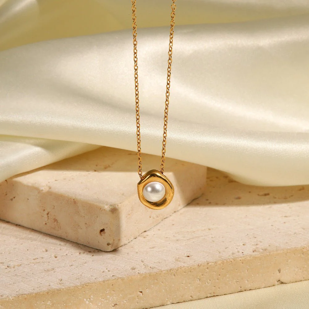 Nancy Freshwater Pearl Necklace - Image 5