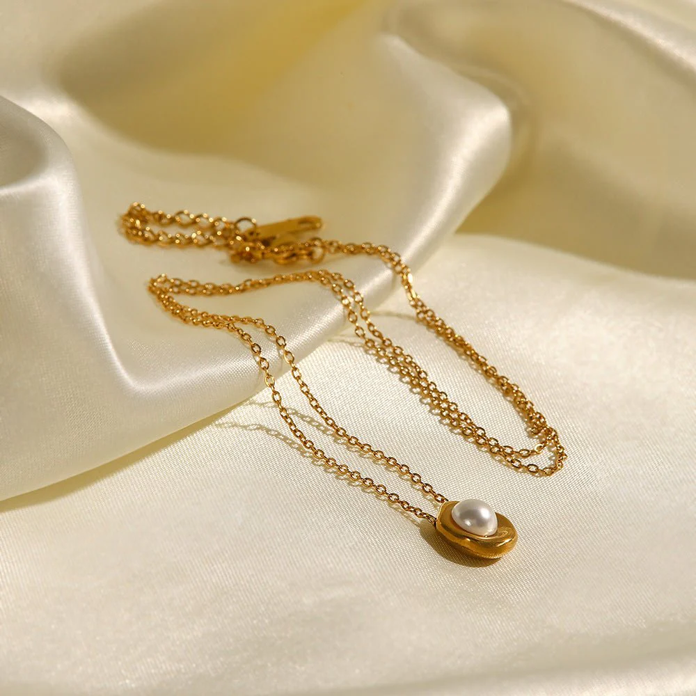 Nancy Freshwater Pearl Necklace - Image 7