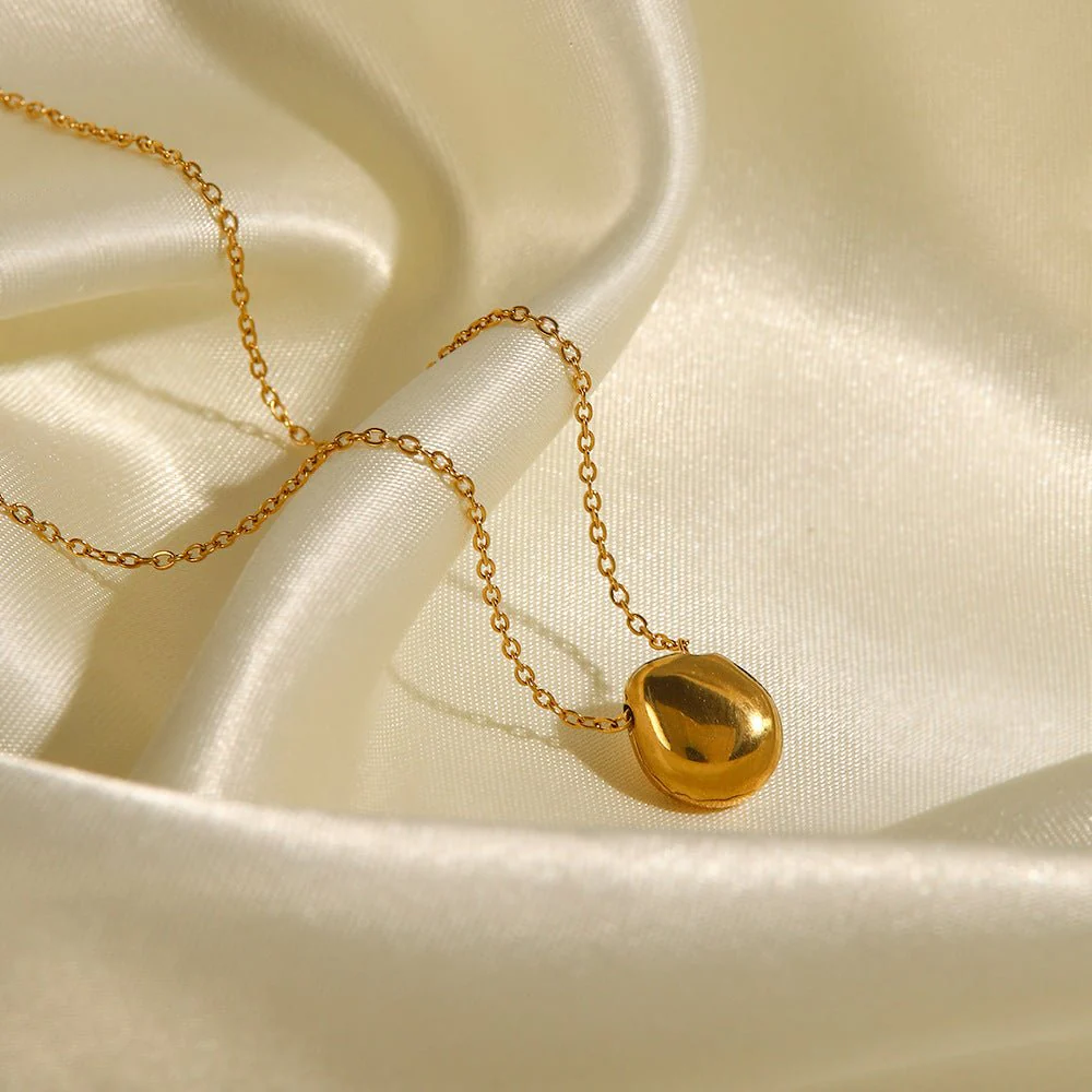 Nancy Freshwater Pearl Necklace - Image 8