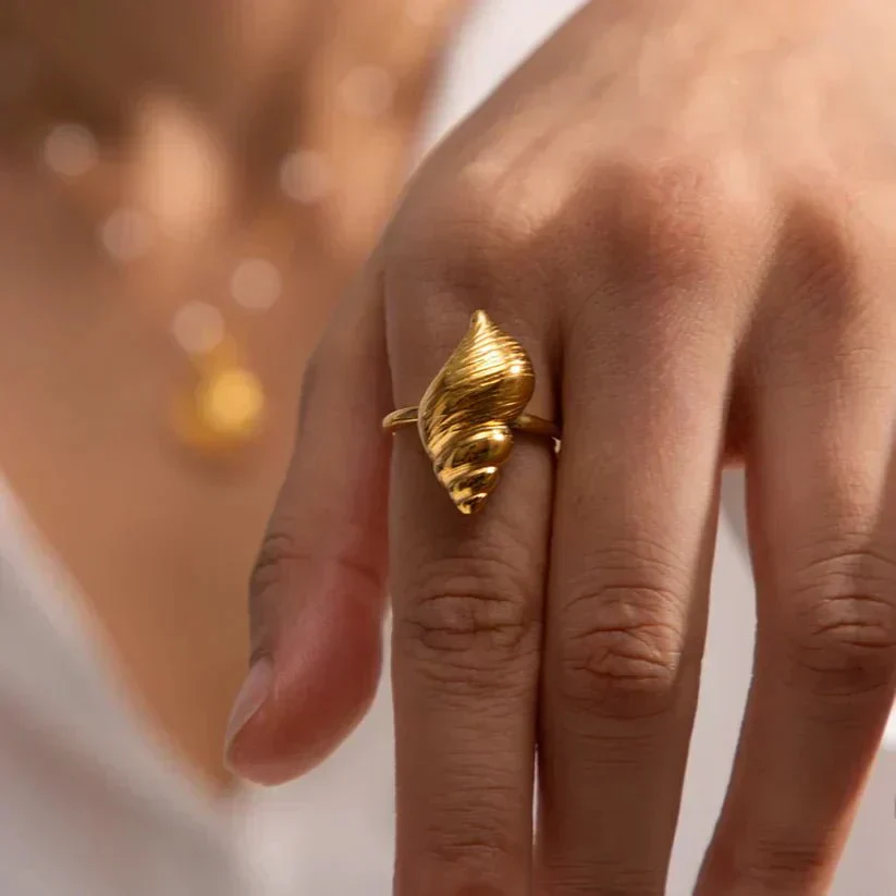 Rio Gold Ring - Image 2