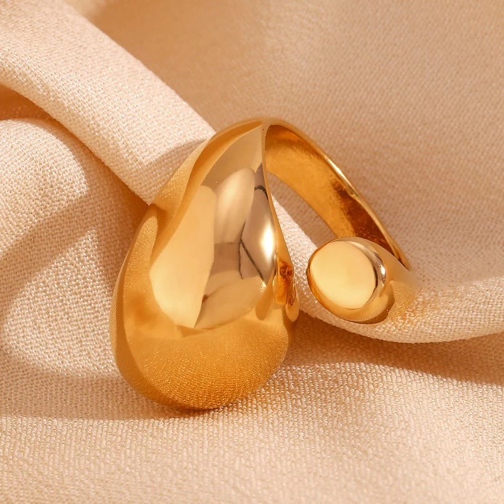 Rosie Gold Ring - Image 3