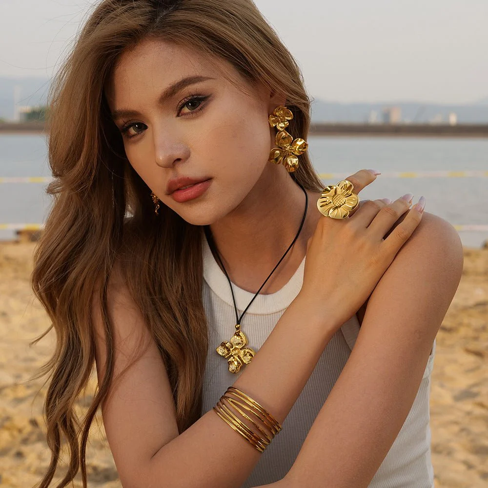 Saisore Gold Ring - Image 3