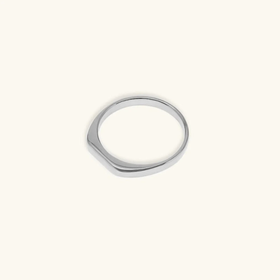Sasha Geometric Gold Ring - Image 4