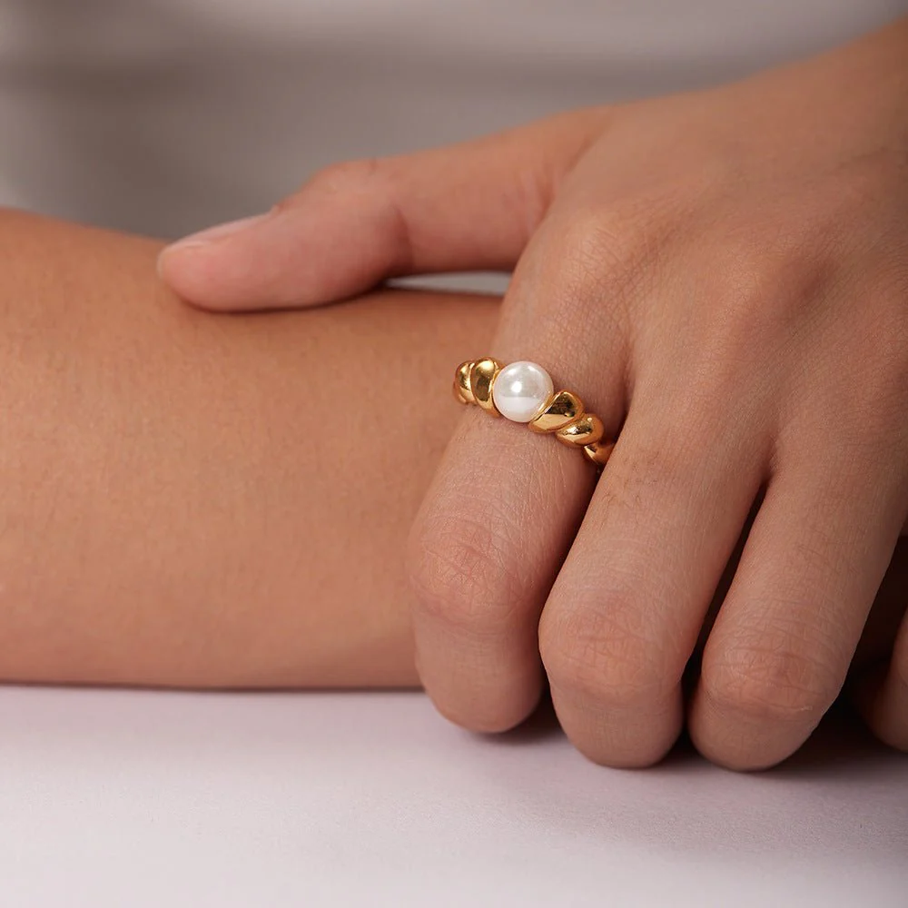 Scarlett Freshwater Pearl Ring - Image 4