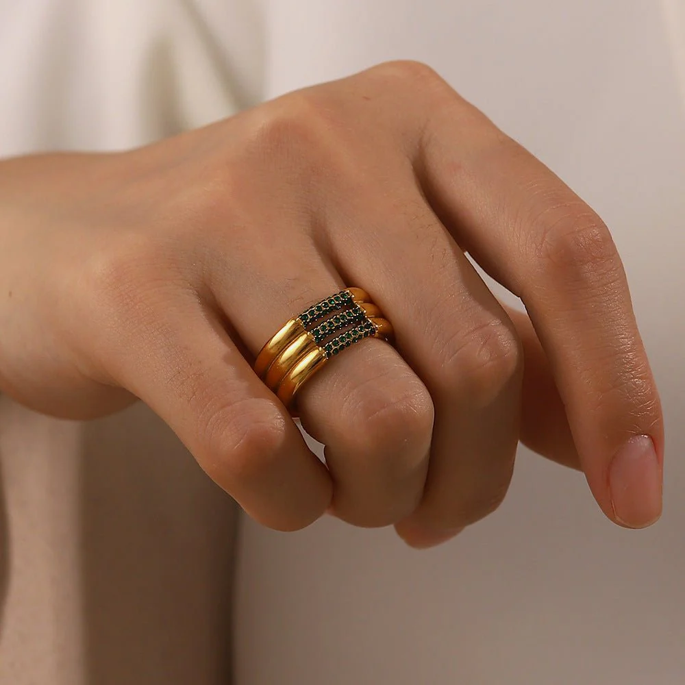 Serenity Diamond Gold Ring - Image 7