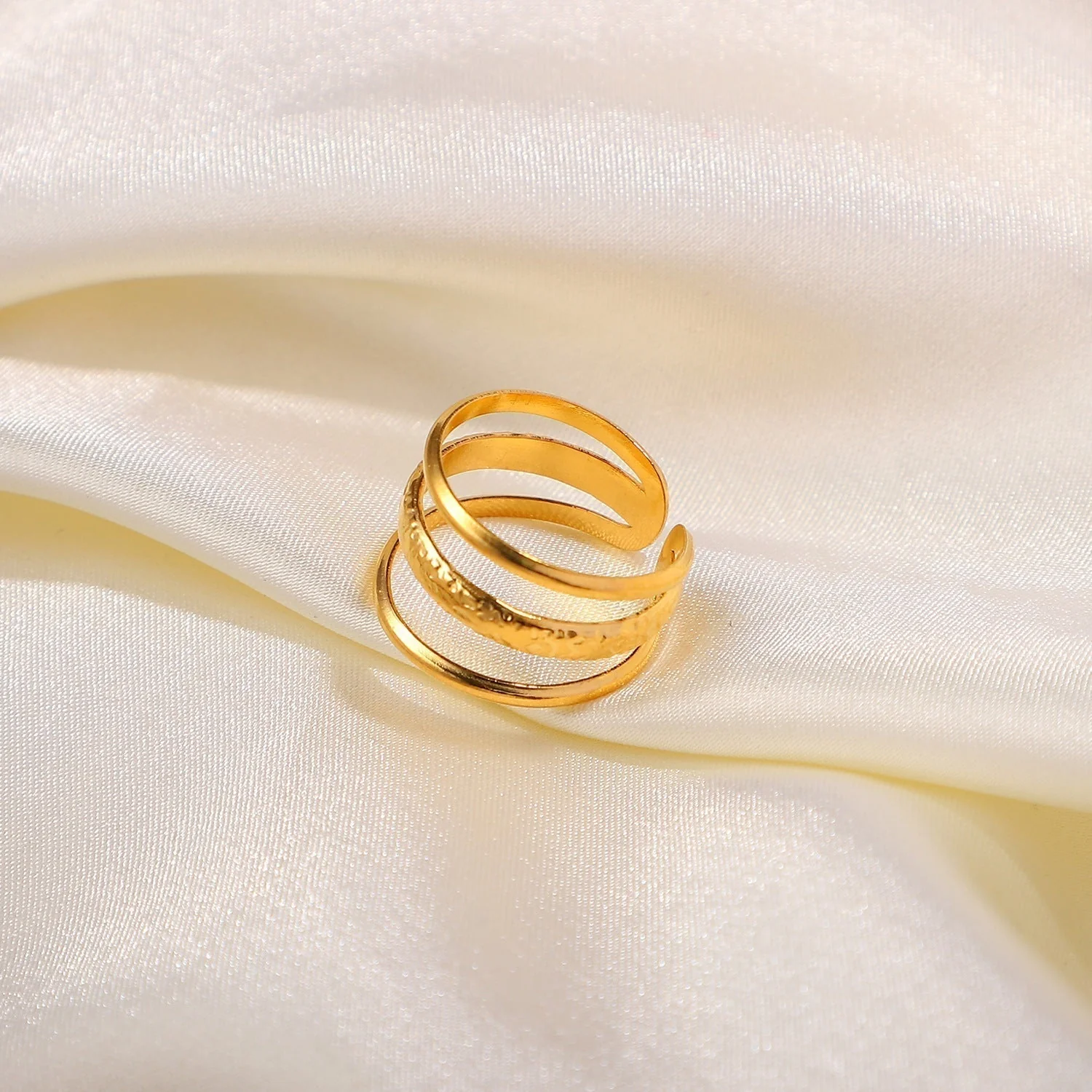 Shirley Gold Ring - Image 4