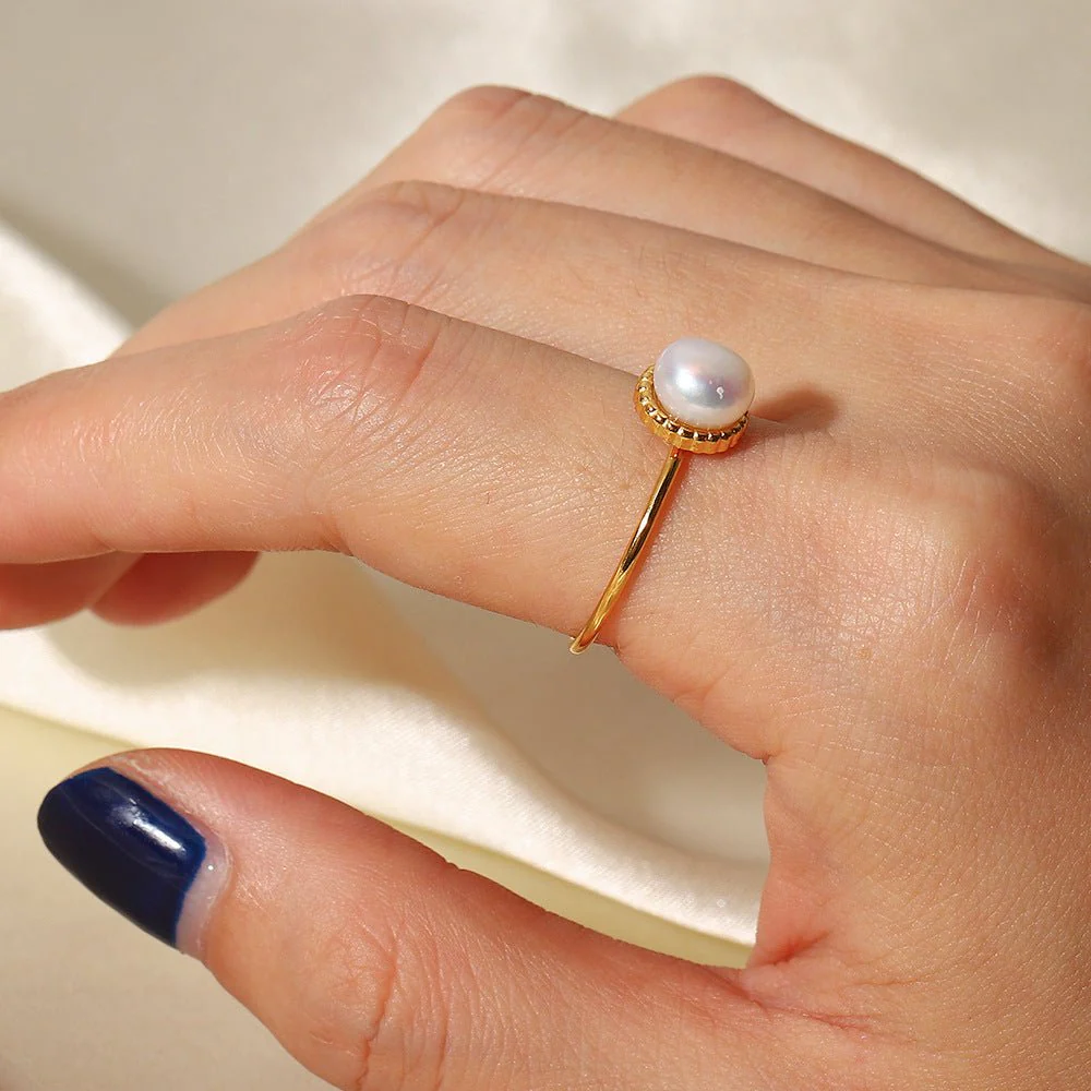 Solis Gold Pearl Ring - Image 5