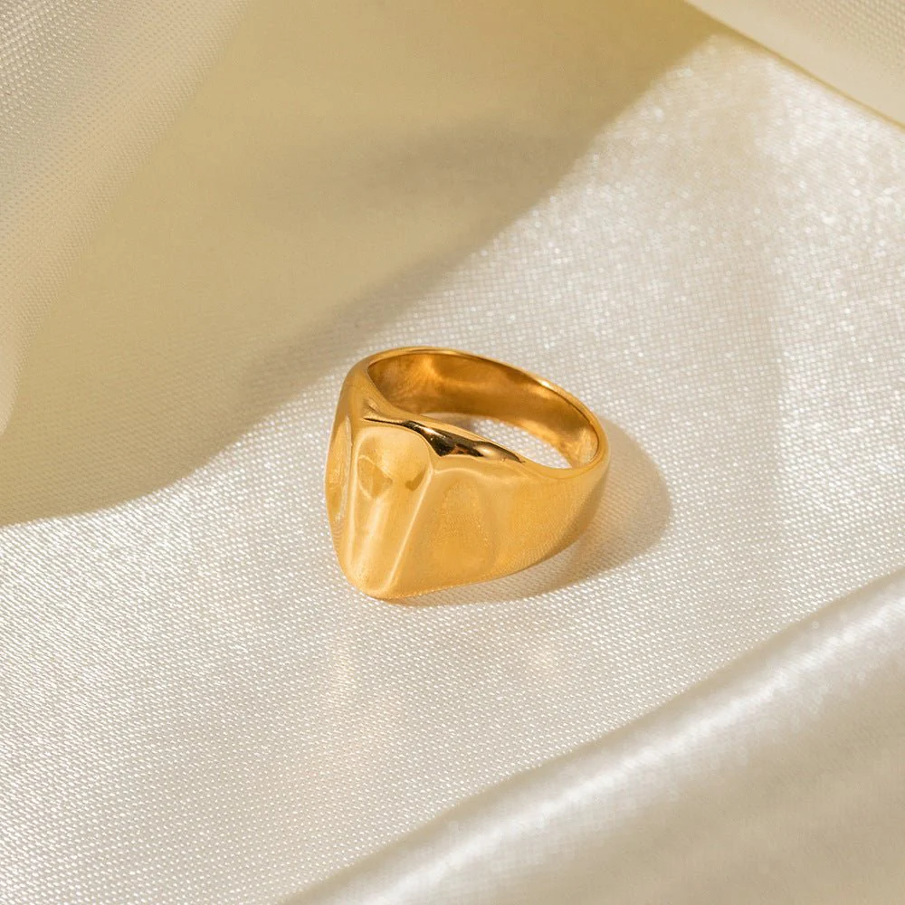 Sophie Gold Ring - Image 3