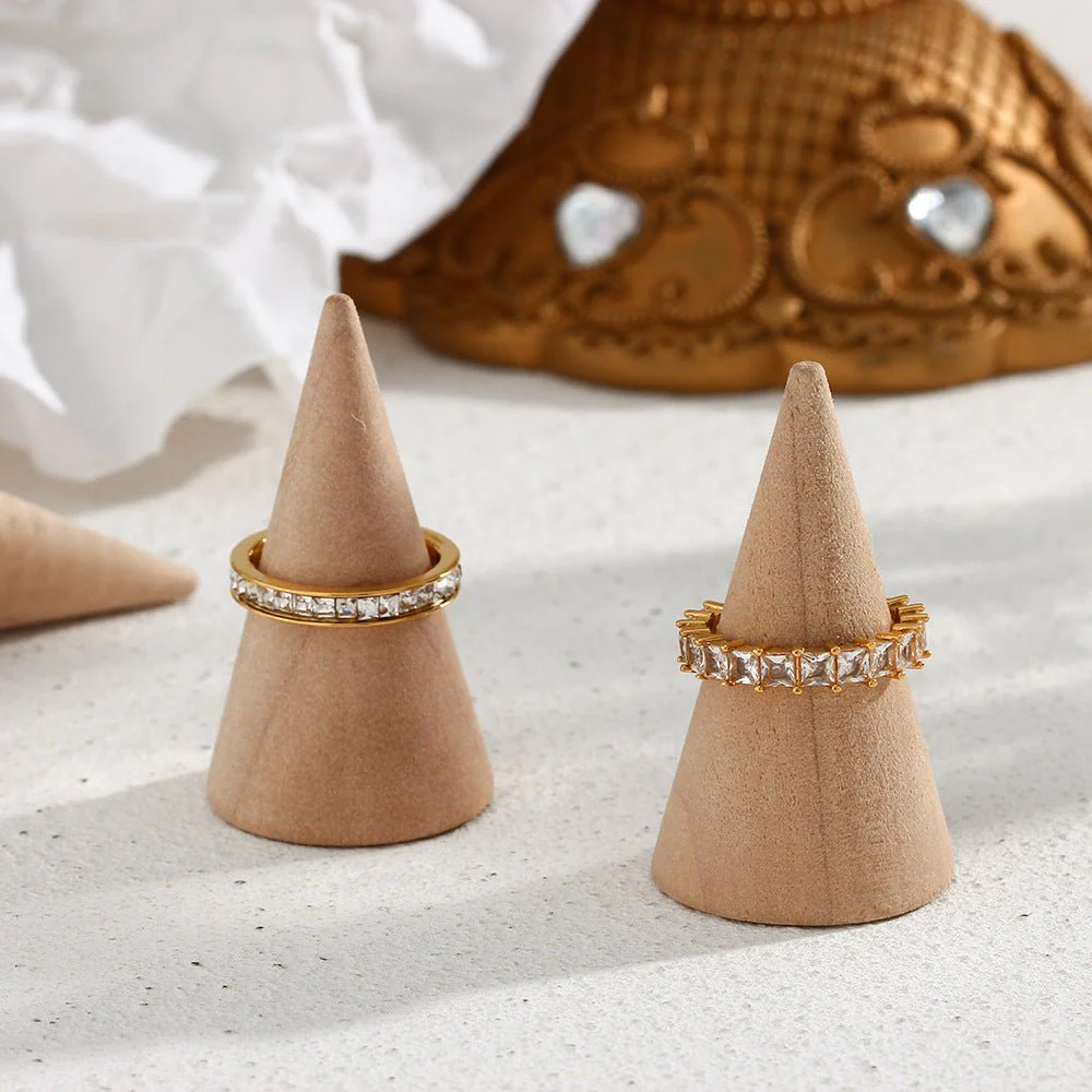 Unna Gold Ring - Image 7