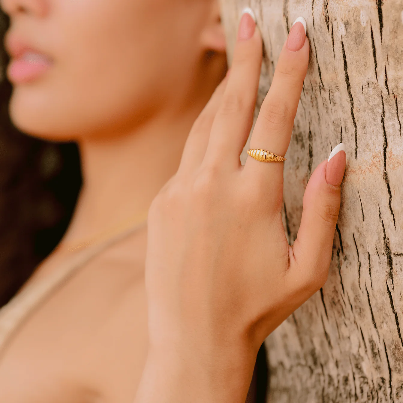 Venn Gold Ring - Image 3