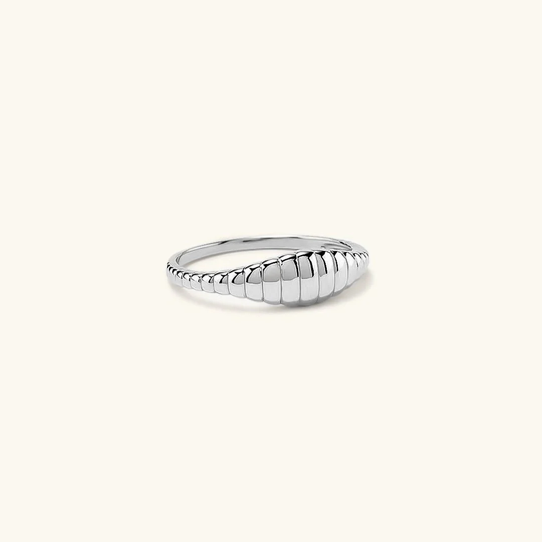 Venn Gold Ring - Image 6