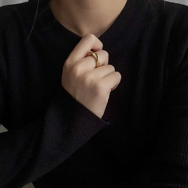 Viola Gold Ring - Image 4